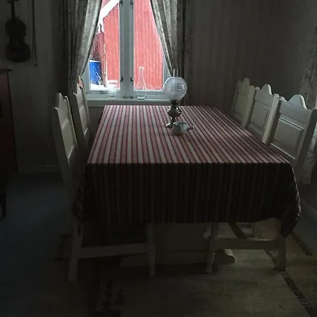 Vevika Lofoten بيت للعطل *